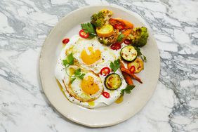 olive oil fried eggs with yogurt
