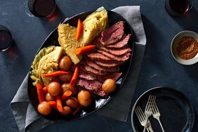 instant pot corned beef with cabbage potatoes and carrots