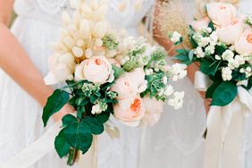 jemma-michael-wedding-bouquets-002612015-s112110-0815.jpg