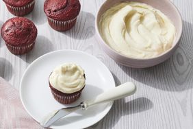 Frosting and cupcakes